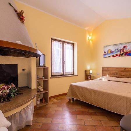 Готель Terrazza Santa Chiara Ассізі Екстер'єр фото